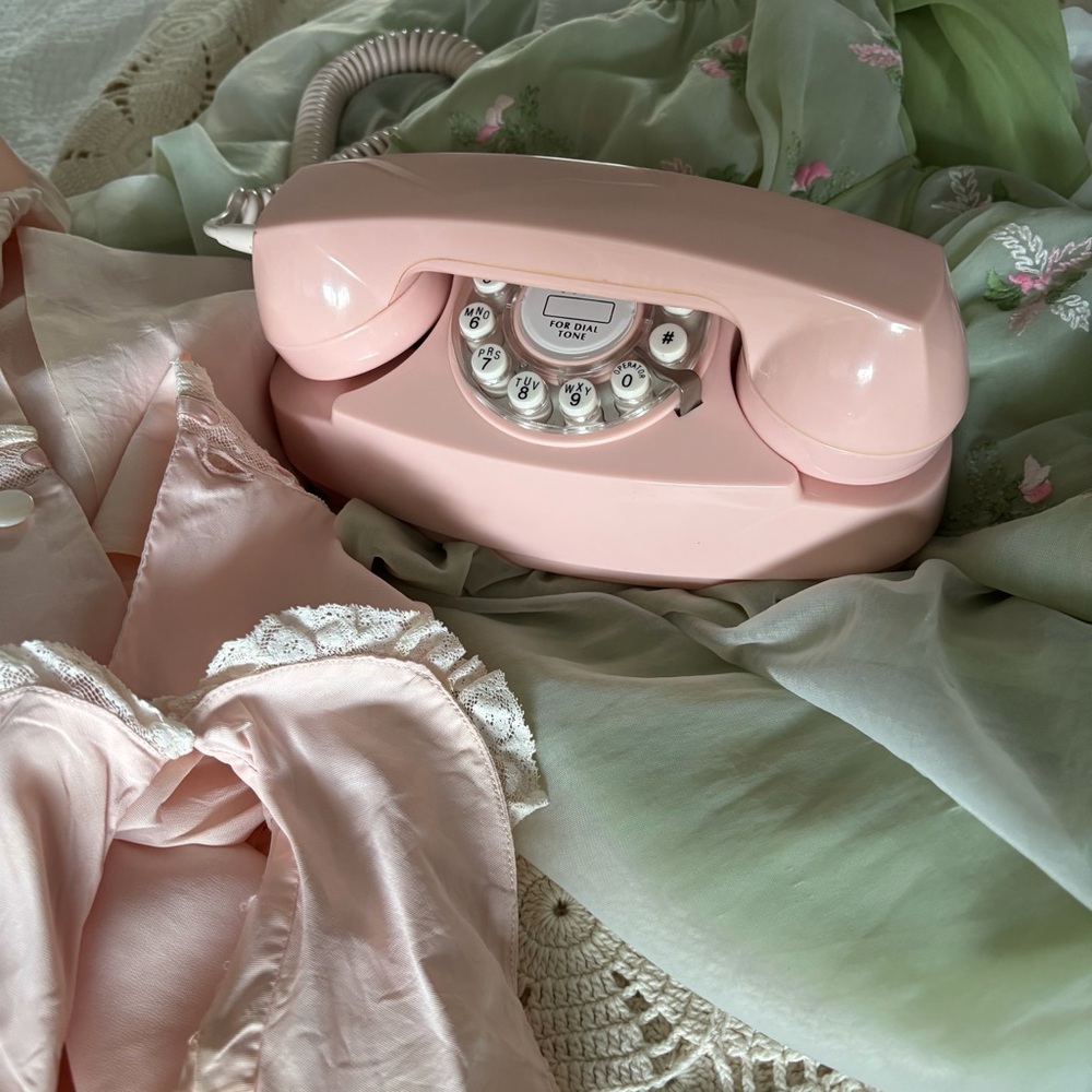 Retro Pink Rotary Phone